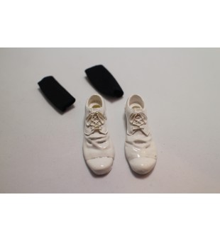 White Leather Shoes / 皮鞋